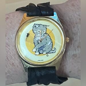 Cat wrist Watch Mouse Second Hand Black faux Leather band. Needs battery